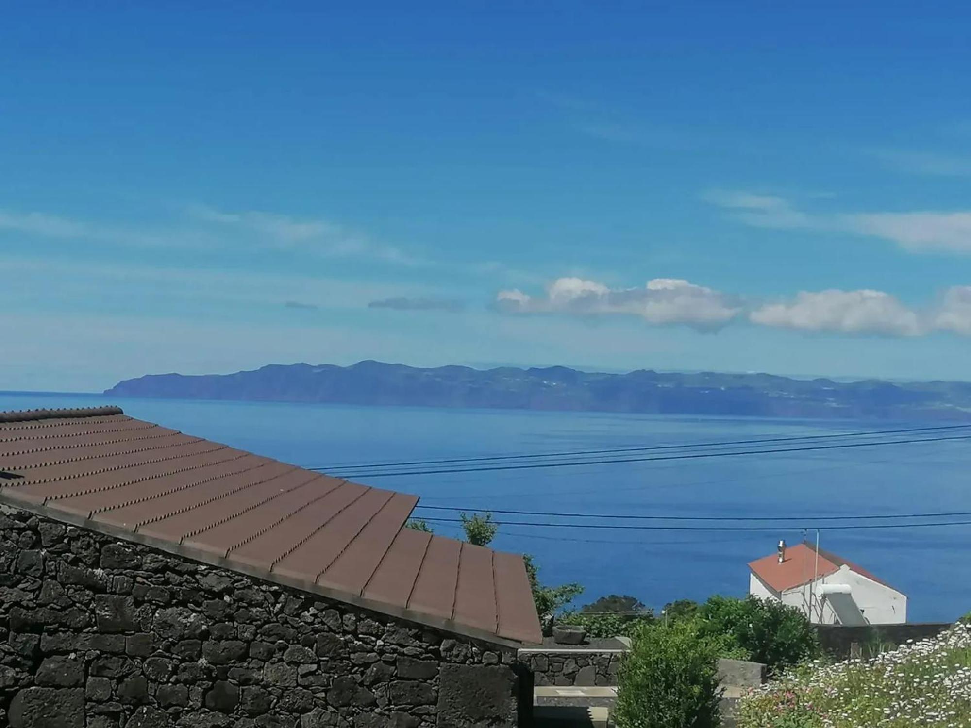 Willa Comfortable House With Sea View In São Roque do Pico Zewnętrze zdjęcie