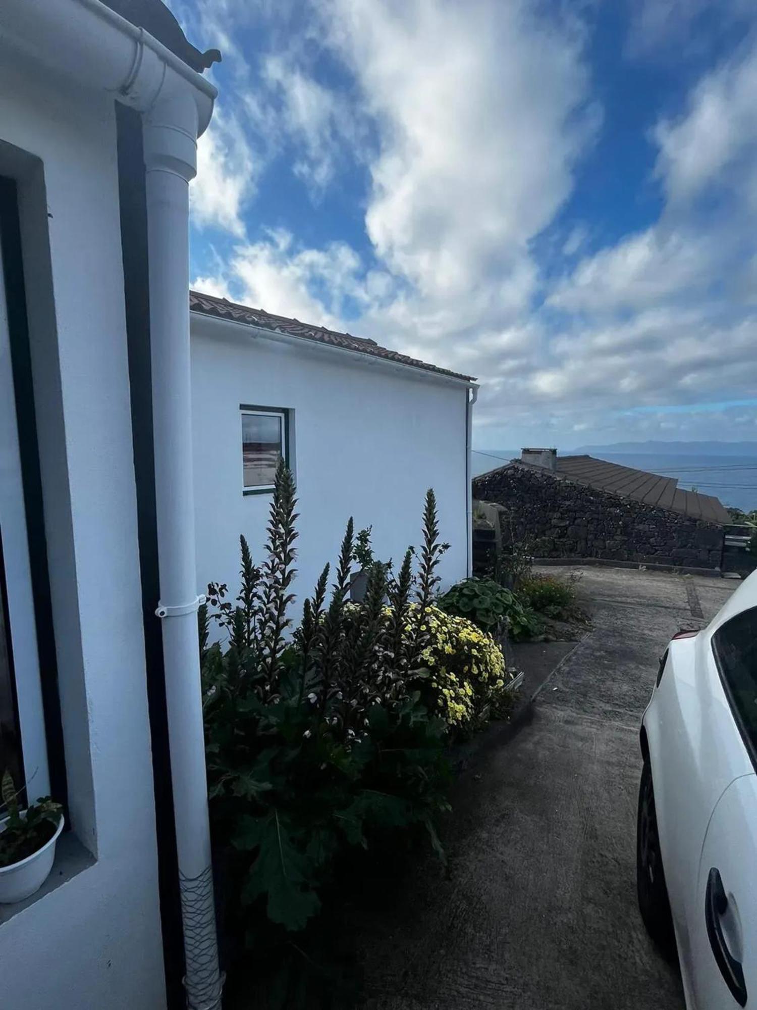 Willa Comfortable House With Sea View In São Roque do Pico Zewnętrze zdjęcie