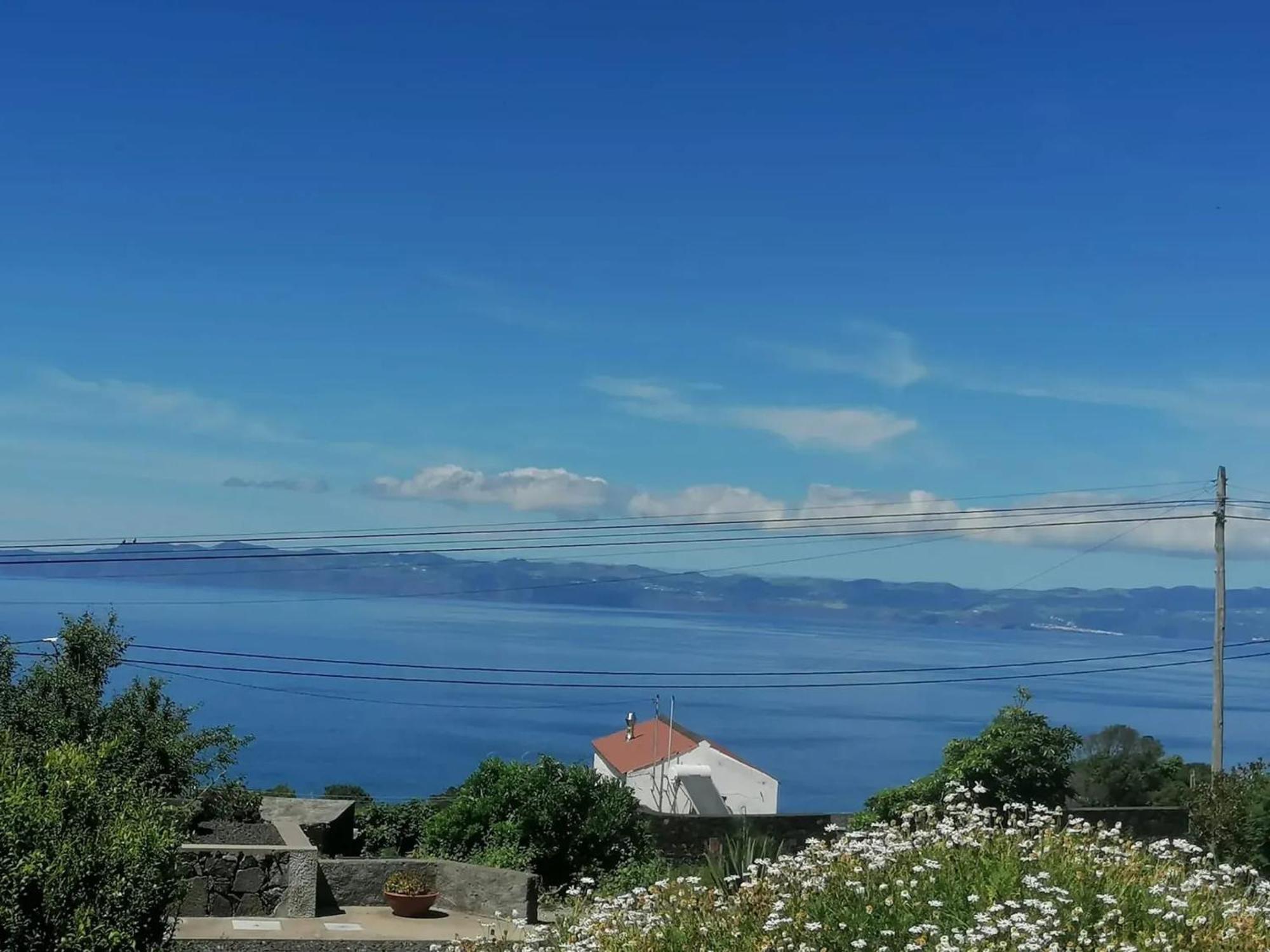 Willa Comfortable House With Sea View In São Roque do Pico Zewnętrze zdjęcie